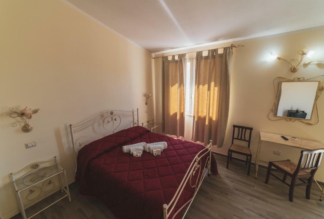 Villa Alberta Hotel Pula Bagian luar foto